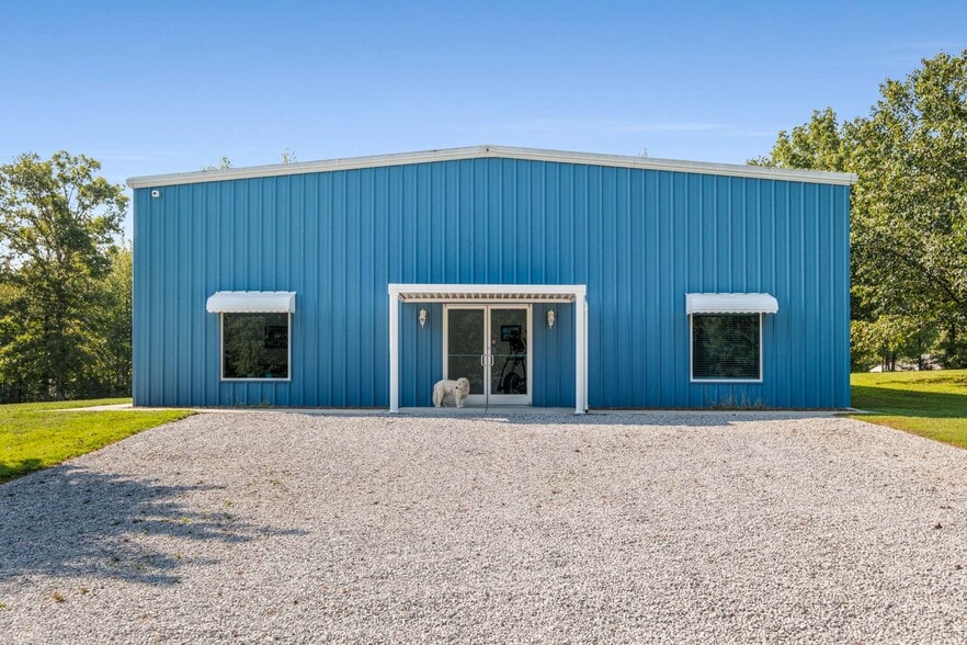 More Photos Of 456 Lakewood Park Rd, Beechgrove General Retail For Sale