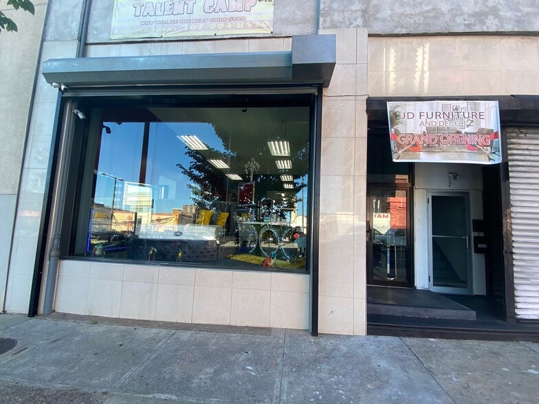 More Photos Of 2520-2522 N Broad St, Philadelphia Showroom For Sale