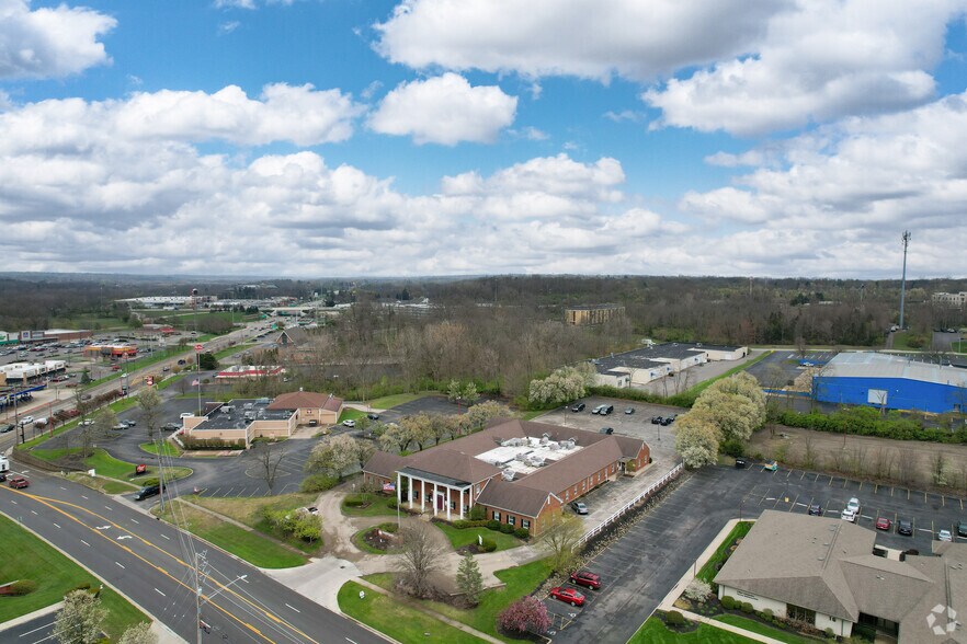 More Photos Of 12 W Wenger Rd, Englewood Office For Lease