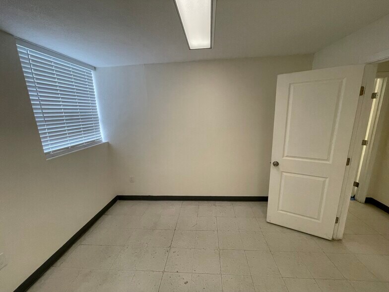 More Photos Of 1175 Obrien Dr, Menlo Park Manufacturing For Lease