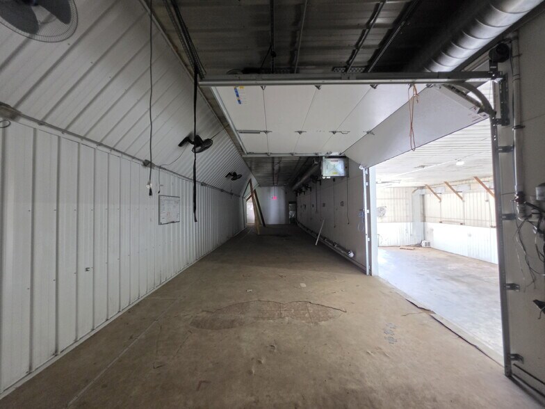 More Photos Of N12757 Rindahl Valley Rd, Osseo Warehouse For Lease
