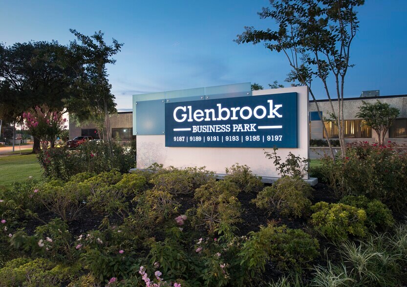 More Photos Of 9189 Winkler Dr, Houston Unknown For Lease