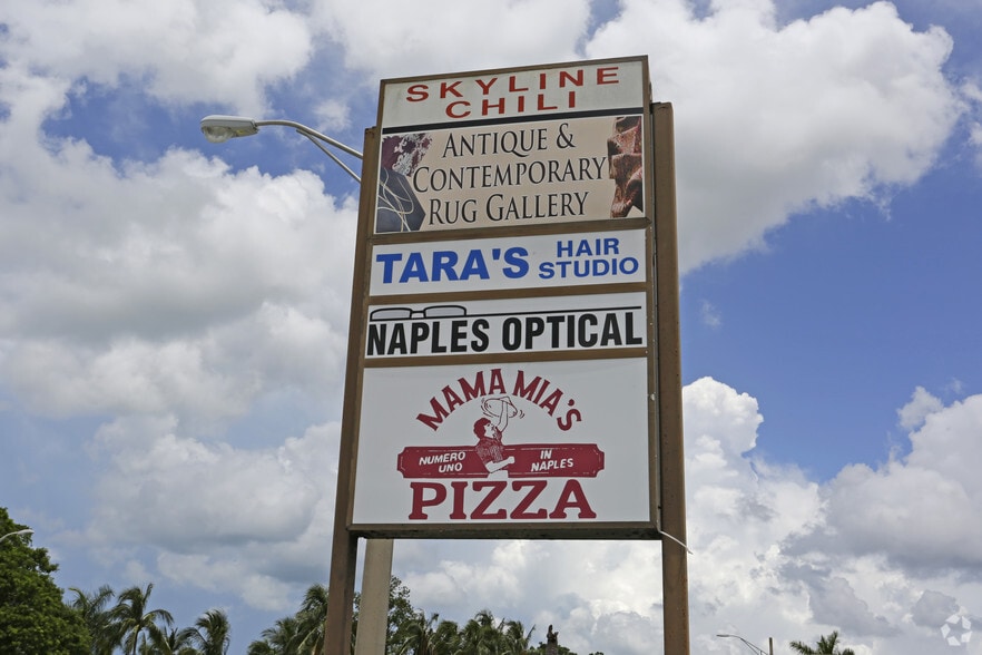 More Photos Of 710-778 9th St N, Naples Freestanding For Lease