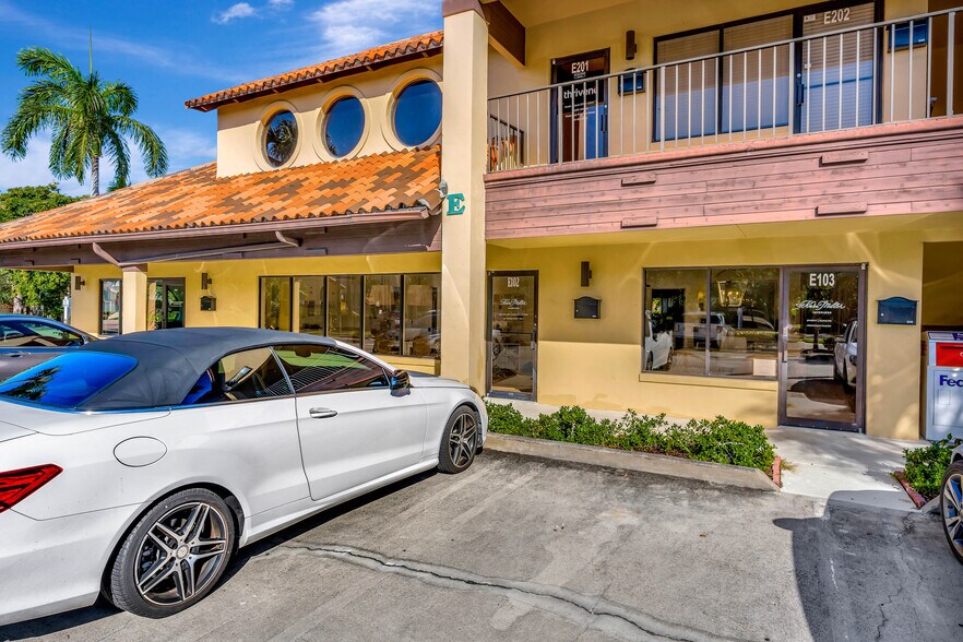 More Photos Of 725 N A1A, Jupiter Medical For Sale