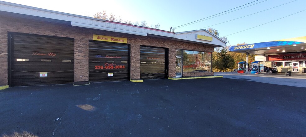 Primary Photo Of 41709 W Morgan Ave, Pennington Gap Auto Repair For Sale