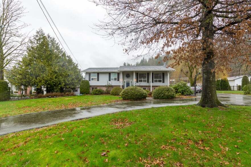 More Photos Of 3996 Eckert St, Chilliwack Land For Sale
