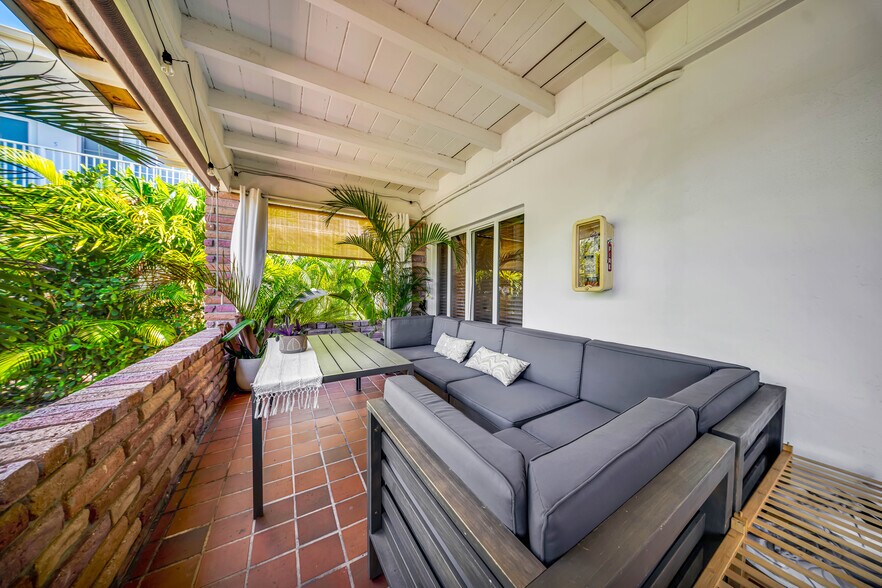 More Photos Of 7411 Carlyle Ave, Miami Beach Apartments For Sale