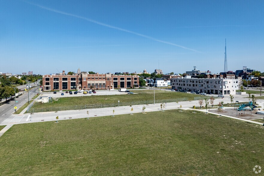 More Photos Of 3550 John C Lodge Fwy, Detroit Schools For Sale