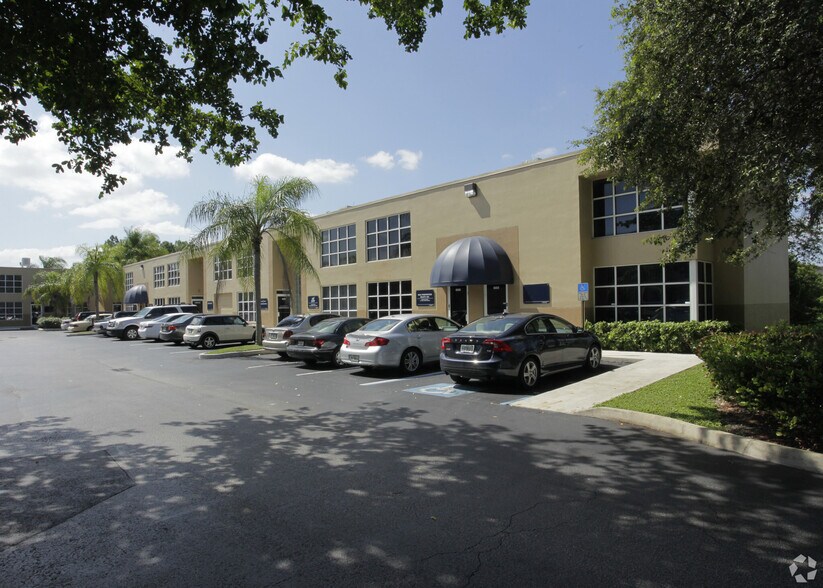 More Photos Of 13382-13422 SW 128th St, Miami Office Residential For Lease