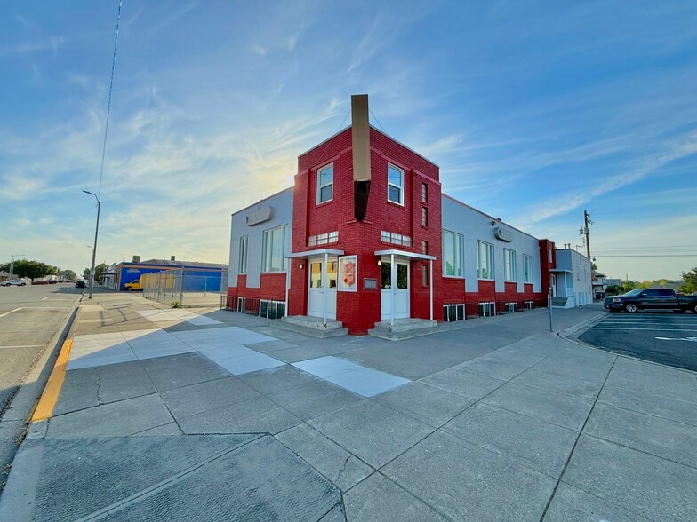 Primary Photo Of 303 W Clark St, Pasco Religious Facility For Sale