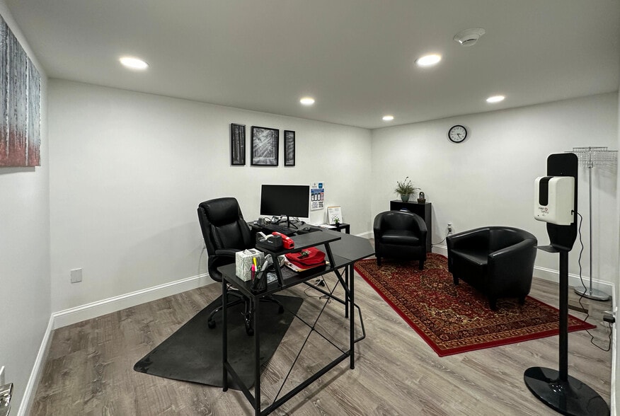 More Photos Of 222 N Main St, Natick Office For Lease