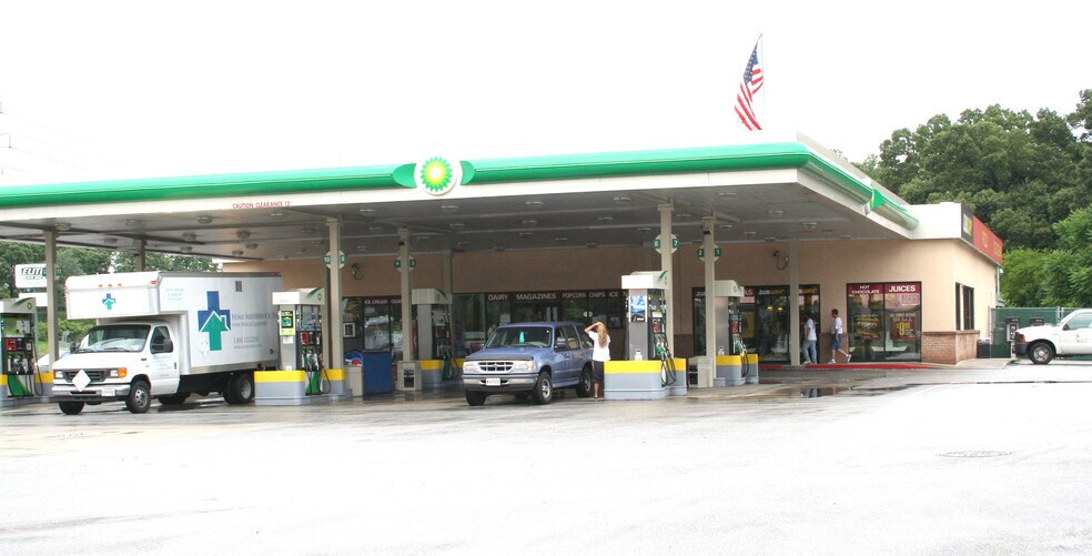 More Photos Of 738 State Route 3 N, Gambrills Convenience Store For Lease