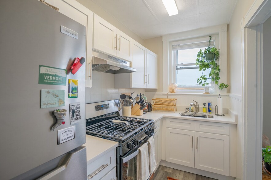 More Photos Of 16 Newhall St, Lynn Apartments For Sale