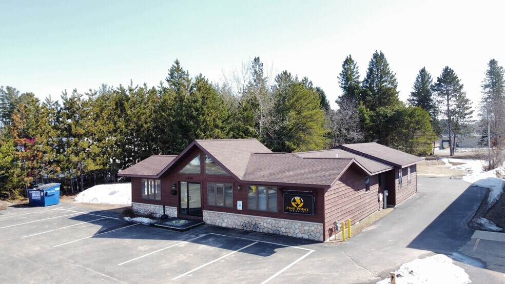 More Photos Of 1226 Lincoln St, Rhinelander Office For Sale