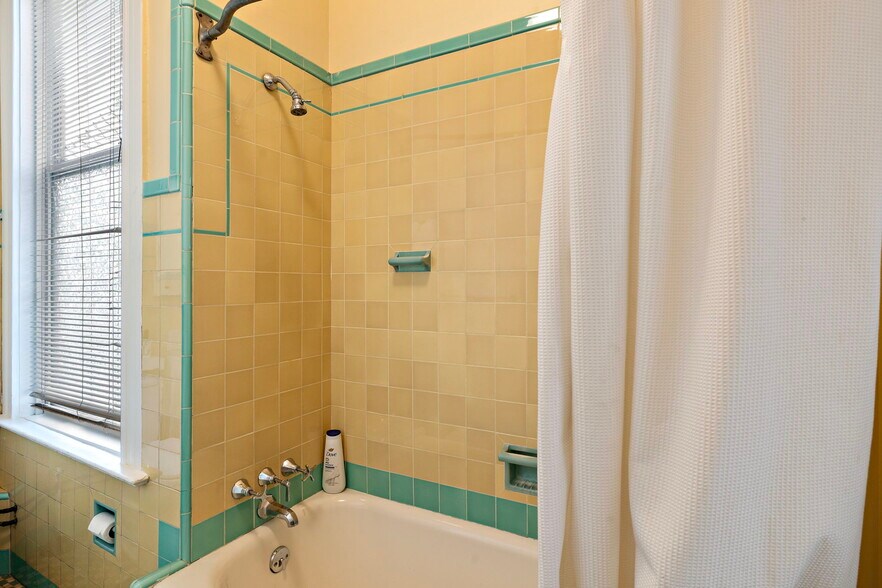 More Photos Of 1865-1869 Union St, San Francisco Storefront Retail Residential For Sale