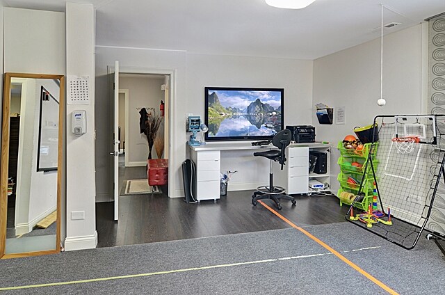 More Photos Of 103 E Ogden Ave, Clarendon Hills Office For Sale