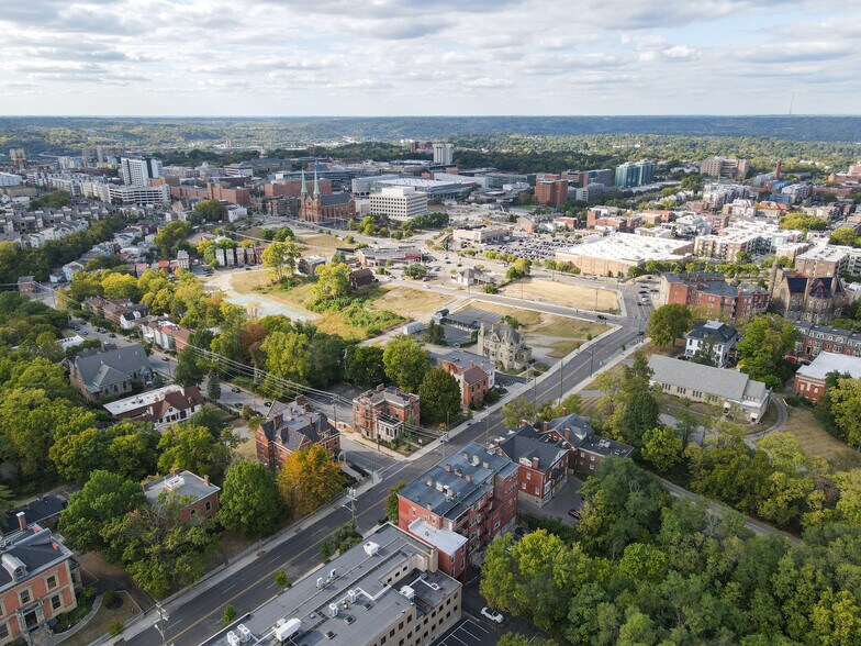 More Photos Of 2404 Auburn Ave, Cincinnati Apartments For Sale