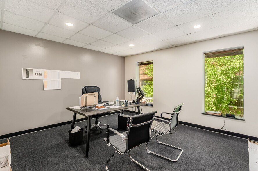 More Photos Of 503 S High St, Columbus Office For Lease