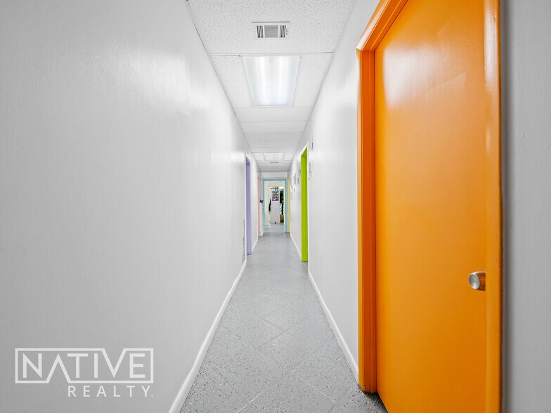 More Photos Of , Deerfield Beach General Retail For Sale