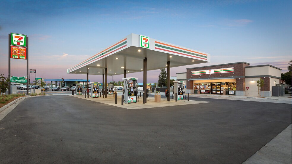 More Photos Of 3130 24th St, Bakersfield Convenience Store For Sale