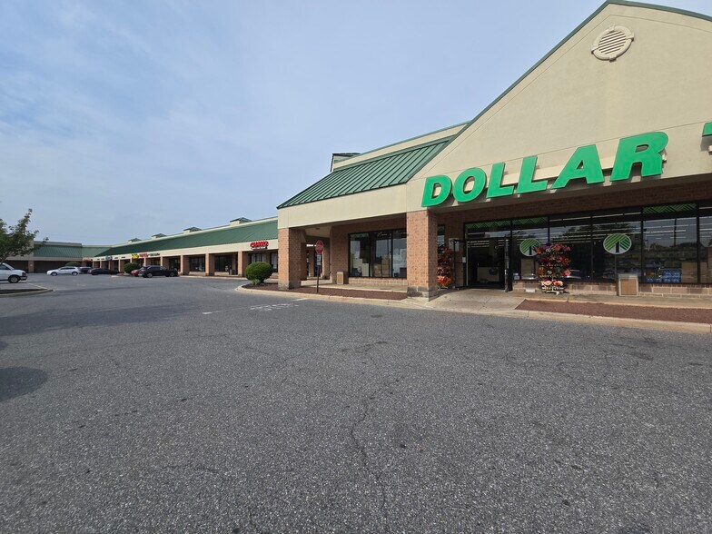 More Photos Of 1030 Forrest Ave, Dover Unknown For Lease