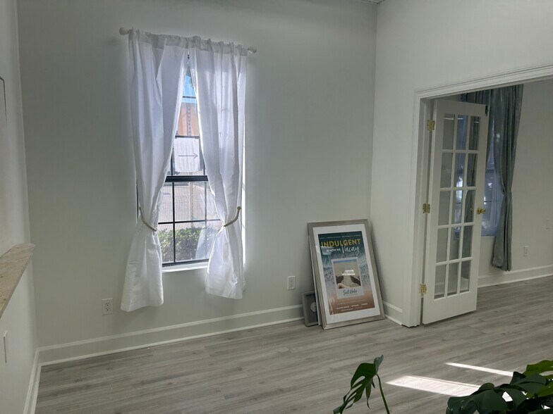 More Photos Of 101 Mattie M Kelly Blvd, Destin Light Distribution For Lease