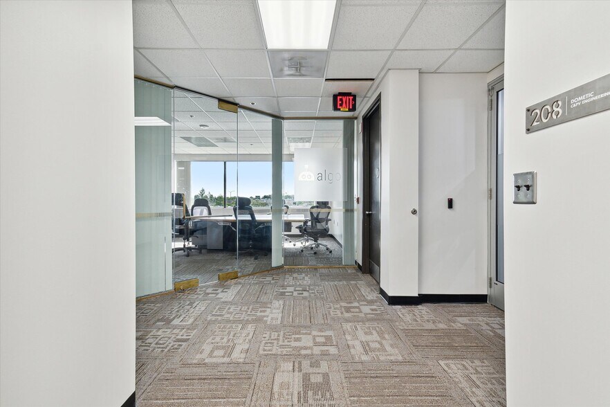 More Photos Of 950 Stephenson Hwy, Troy Loft Creative Space For Lease