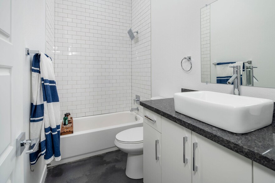 More Photos Of 3625 N 16th St, Phoenix Apartments For Sale