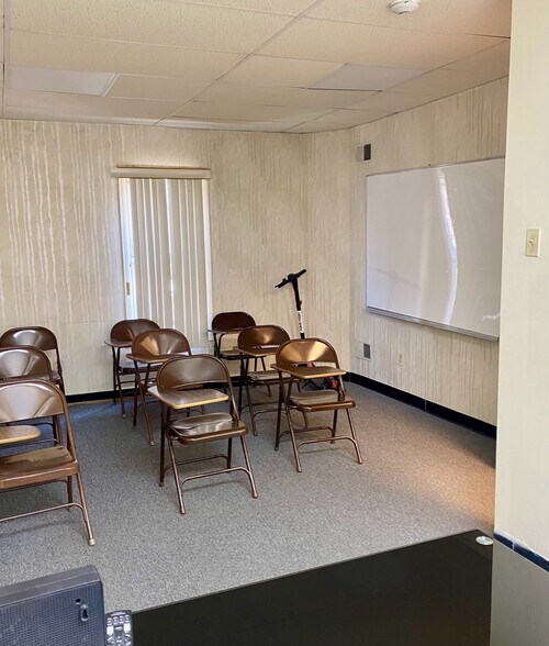 More Photos Of 91 Pacific St, Newark Office For Lease