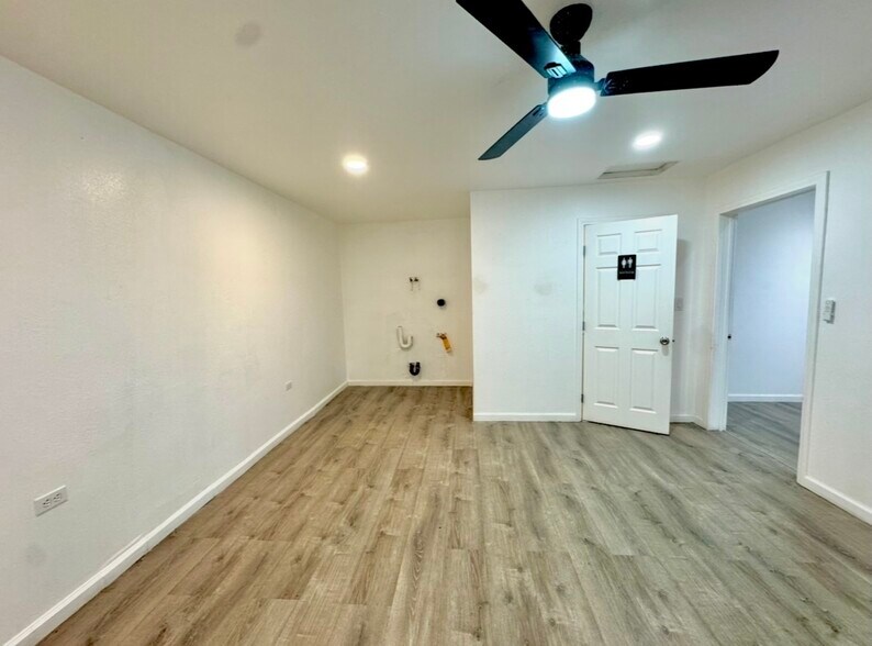 More Photos Of 908 N Towne Ave, Pomona Storefront Retail Residential For Lease