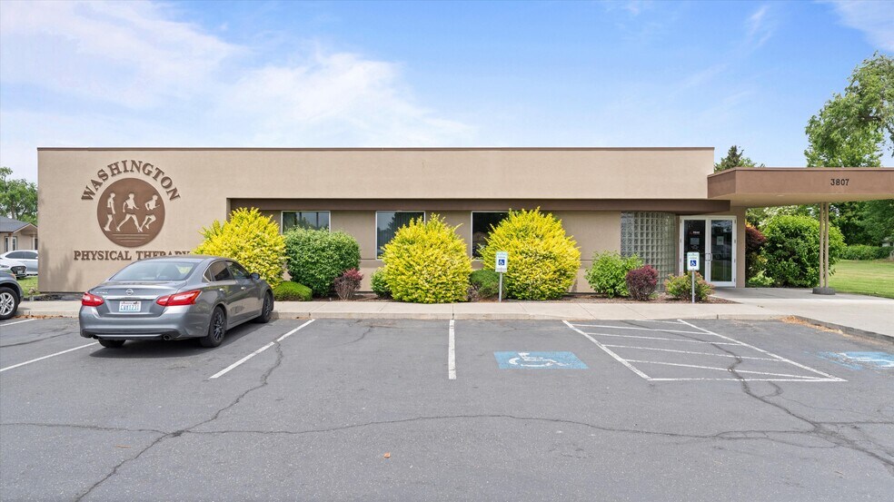 More Photos Of 3807 W Court St, Pasco Office For Sale