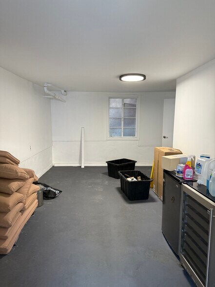 More Photos Of 8218 W Sunset Blvd, West Hollywood Loft Creative Space For Lease