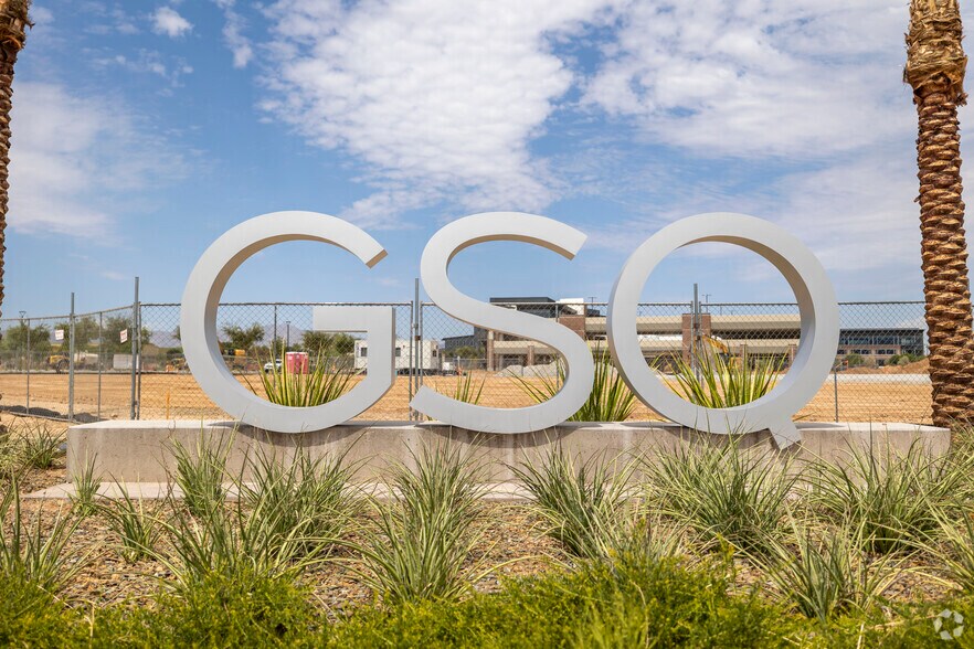 More Photos Of 15150 W Park Pl, Goodyear Office For Lease