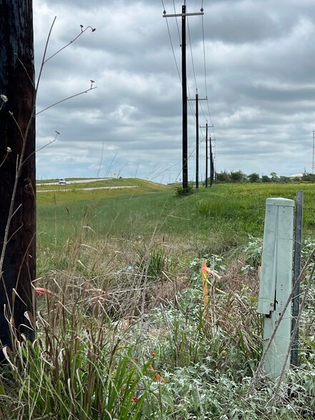 More Photos Of 1352 Lee Rd, Aransas Pass Land For Sale