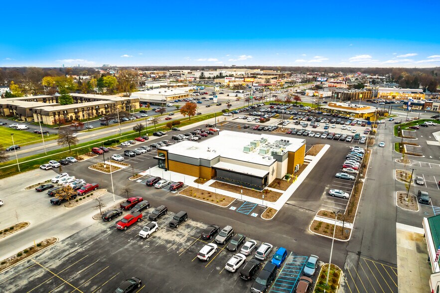 More Photos Of 4705 Talmadge Rd, Toledo Restaurant For Sale