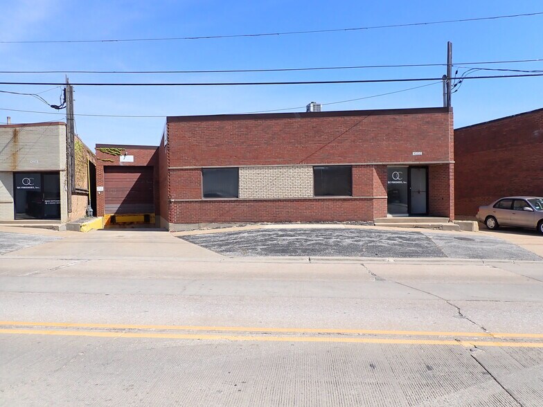 More Photos Of 10228-10244 Franklin Ave, Franklin Park Warehouse For Sale