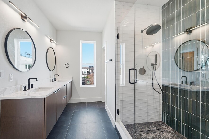 More Photos Of 2202 N Carroll Ave, Dallas Apartments For Sale