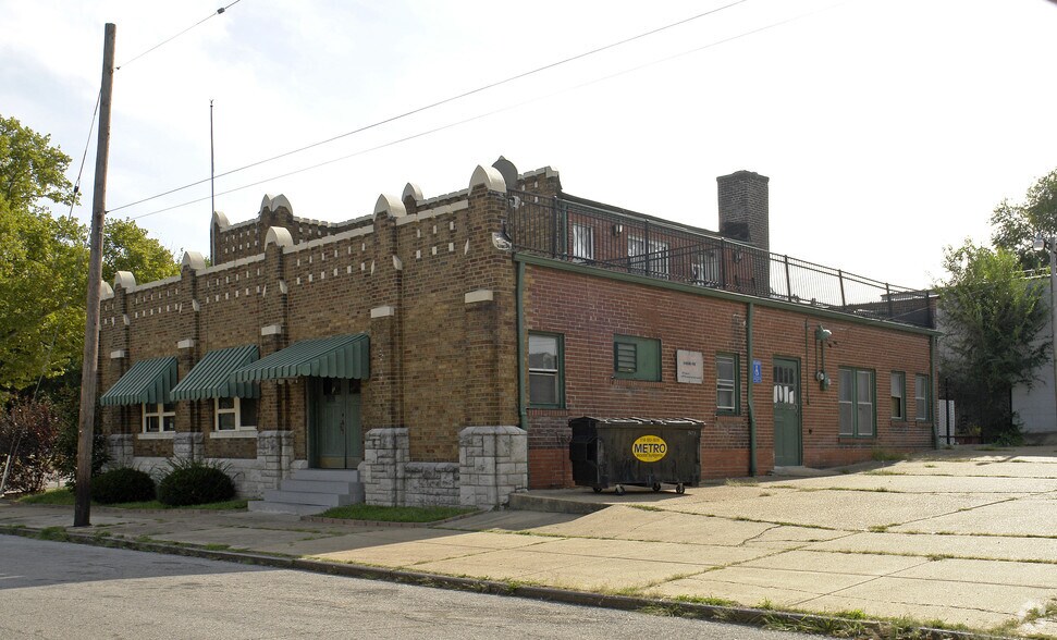 More Photos Of 6201-6205 Gravois Ave, Saint Louis Restaurant For Lease