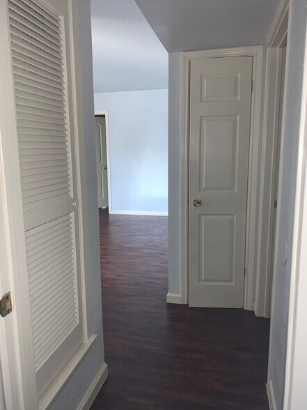 More Photos Of 1710 Wooten Park Dr, Austin Apartments For Sale