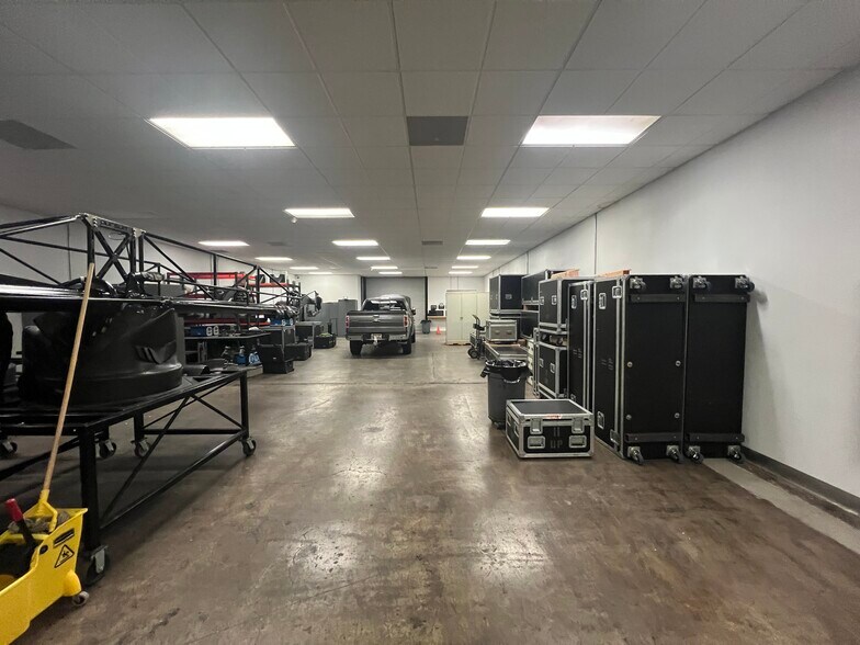 More Photos Of 11823 Sherman Way, North Hollywood Land For Lease