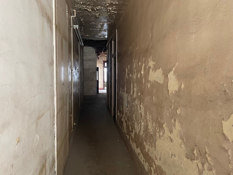 More Photos Of , Laredo General Retail For Sale