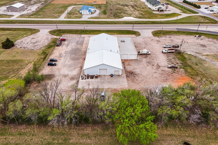 More Photos Of 890 N State Road 14, Harper Auto Dealership For Sale