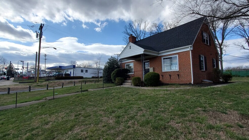 Primary Photo Of 8 E Seminary Ave, Lutherville Timonium Medical For Lease