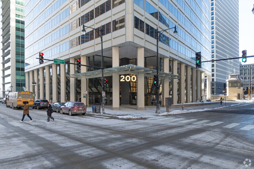 Primary Photo Of 200 S Wacker Dr, Chicago Coworking Space