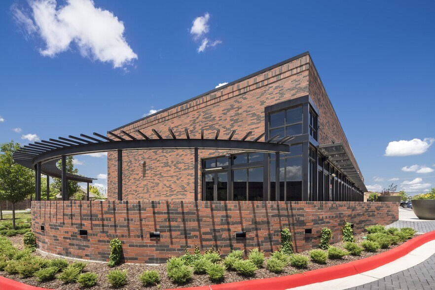 More Photos Of 7669 Hillside Rd, Amarillo Unknown For Lease