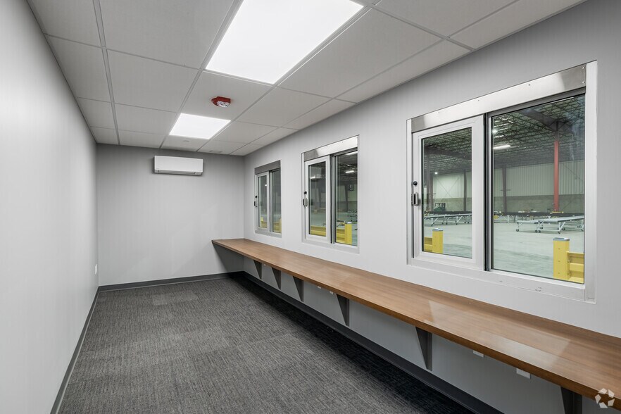 More Photos Of 1080 River Ave, Pittsburgh Warehouse For Lease