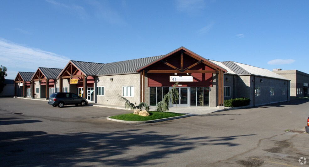More Photos Of 3530-3560 S Main St, Salt Lake City Showroom For Lease
