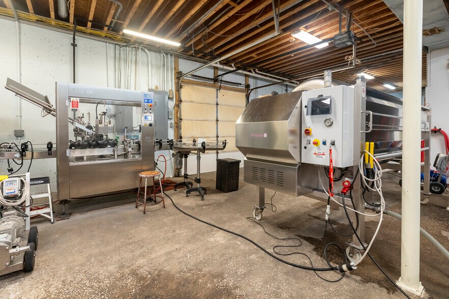 More Photos Of 14391 IL-37, Whittington Winery Vineyard For Sale