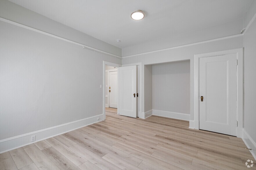 More Photos Of 184 13th St, Oakland Apartments For Sale