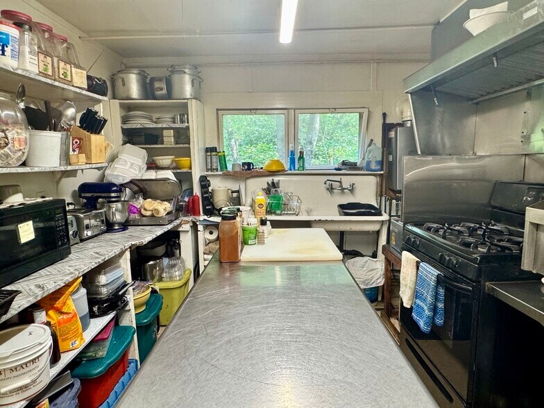 More Photos Of 101 River St, Conway Convenience Store For Sale